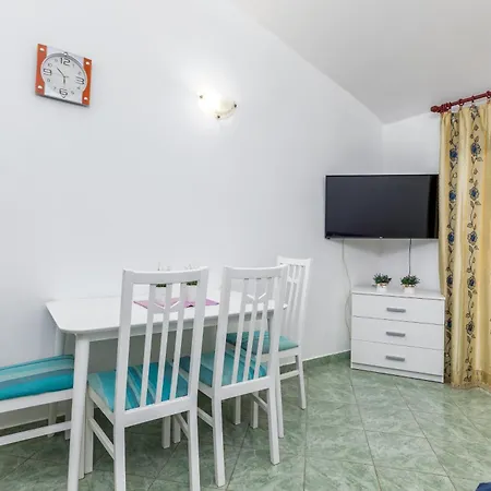 Arcobaleno Apartamento Pula