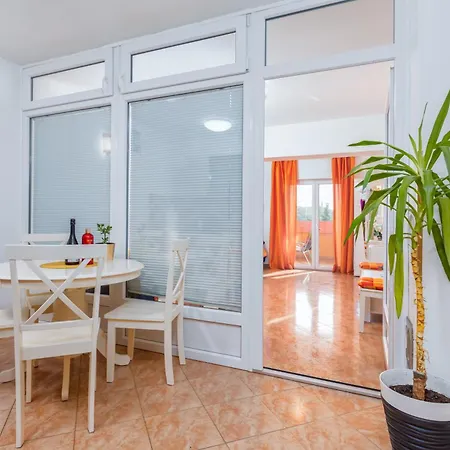 Arcobaleno Appartement *