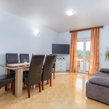 Arcobaleno Appartement *