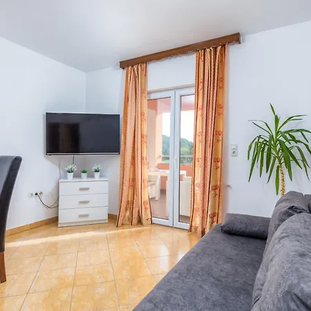 Apartman Arcobaleno Póla